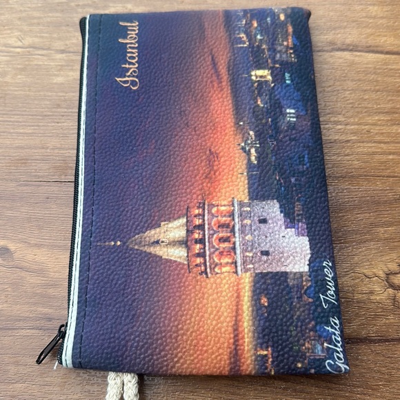 New istanbul Galata Tower Small Flat Amenity Bag - Picture 3 of 8